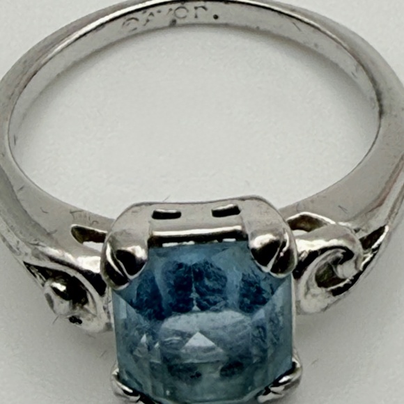 Avon Emerald Cut Aquamarine Stone - Picture 3 of 4